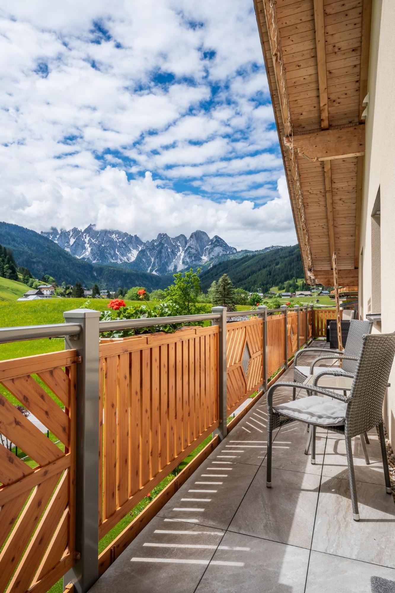 Haus Friedrich Hotel Gosau Luaran gambar
