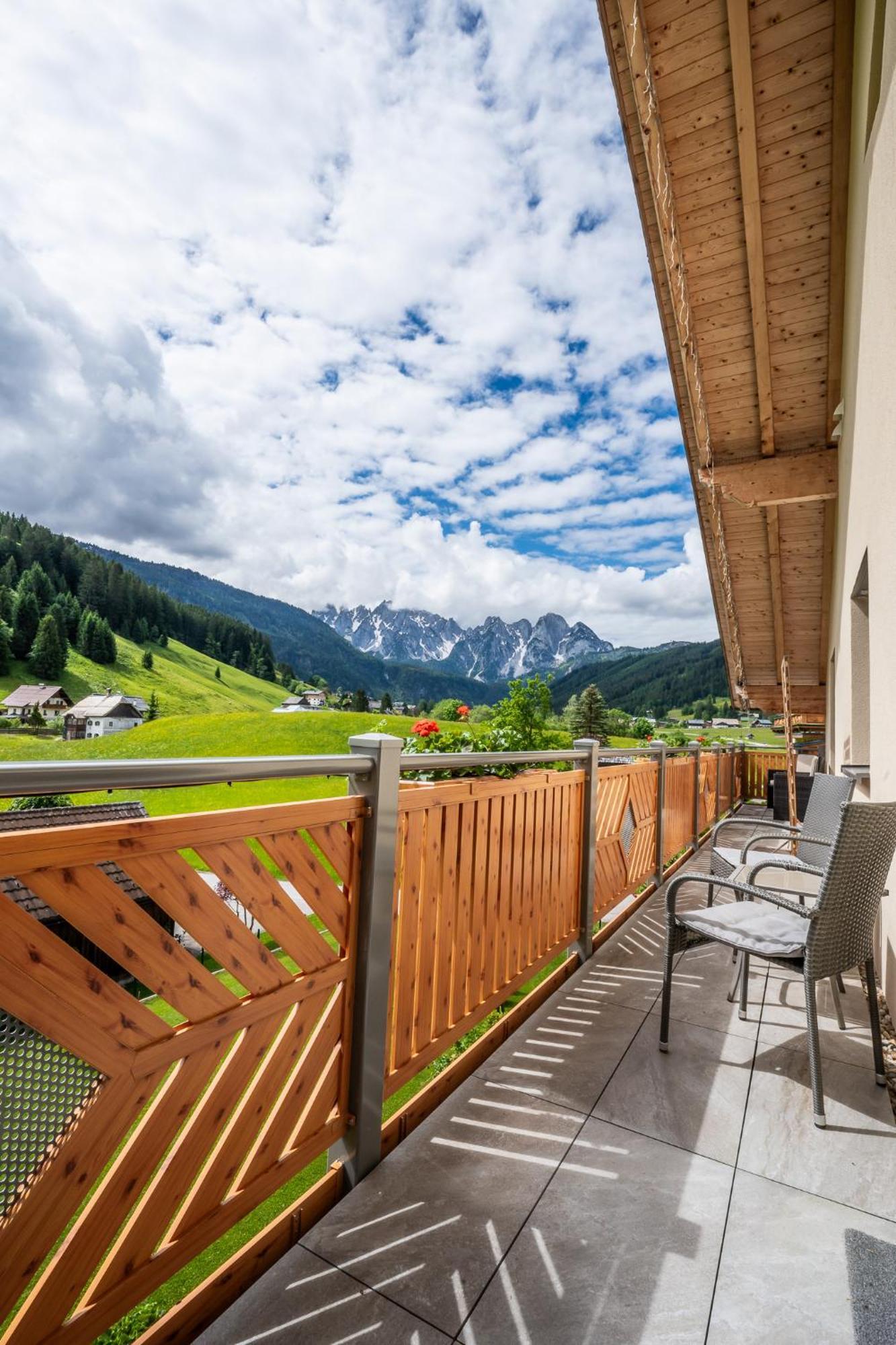 Haus Friedrich Hotel Gosau Luaran gambar