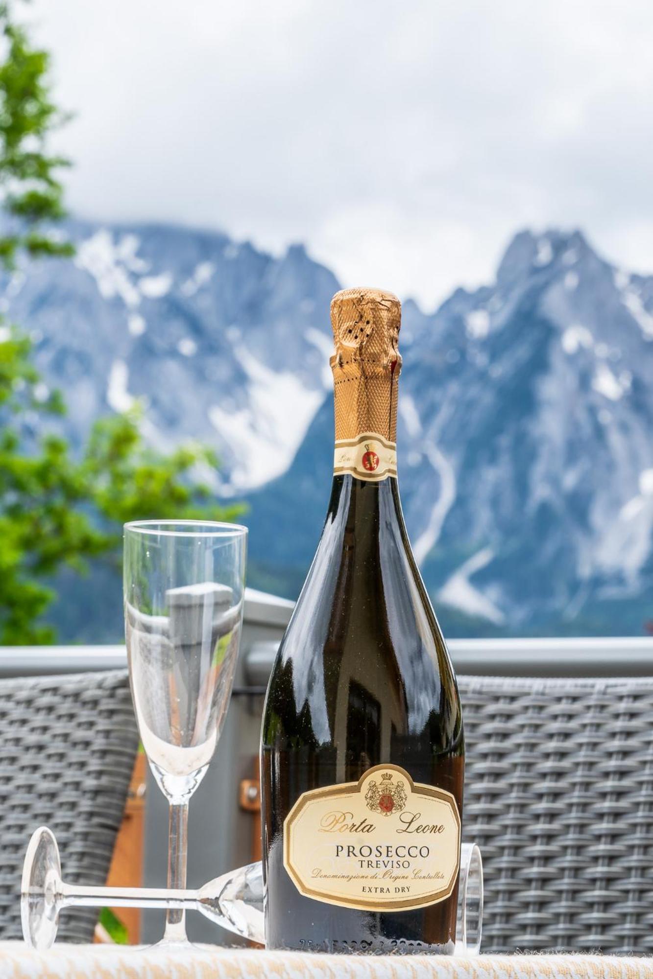 Haus Friedrich Hotel Gosau Luaran gambar