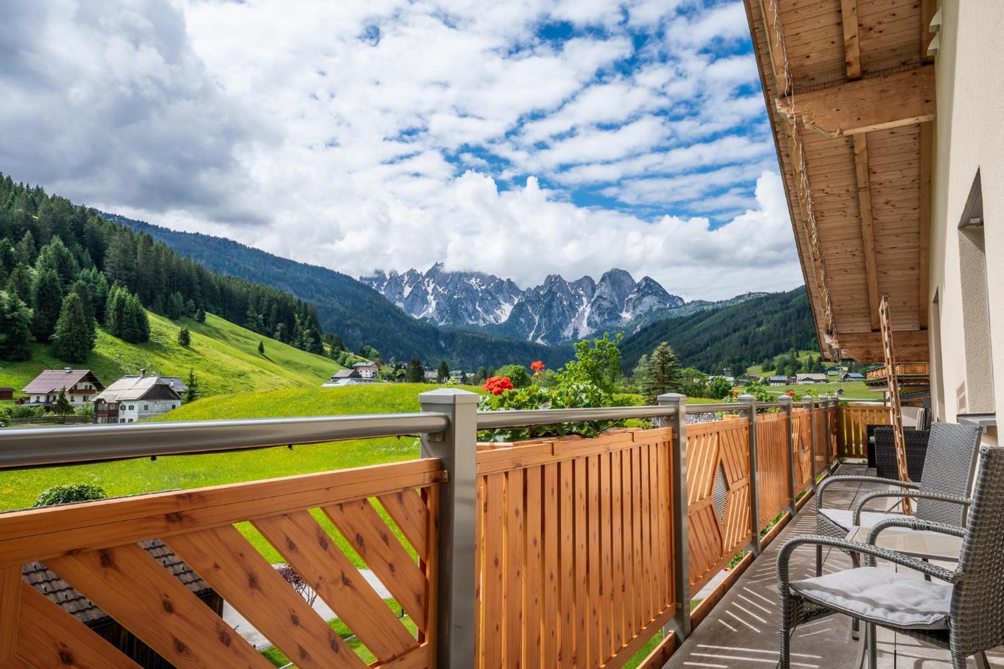 Haus Friedrich Hotel Gosau Luaran gambar